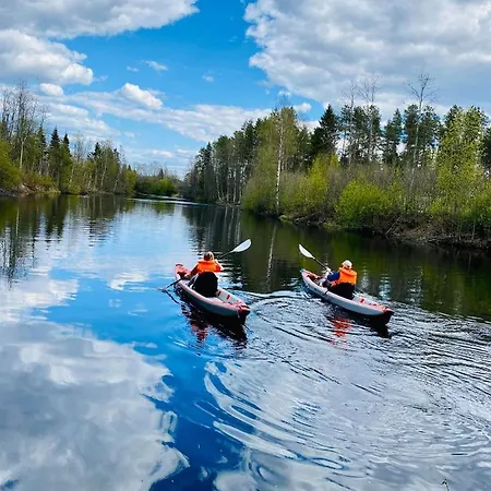 Camping Huhtaniemen Moekkikylae *