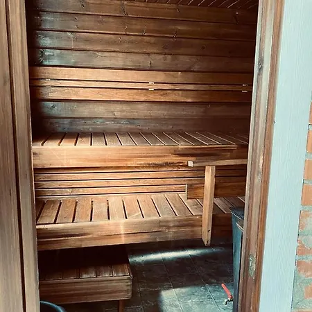 Huhtaniemen Moekkikylae Camping