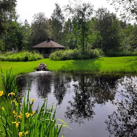 Huhtaniemen Moekkikylae Camping