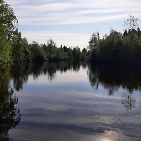 Huhtaniemen Moekkikylae Kemp *