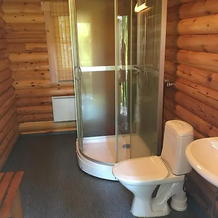 Huhtaniemen Moekkikylae Camping