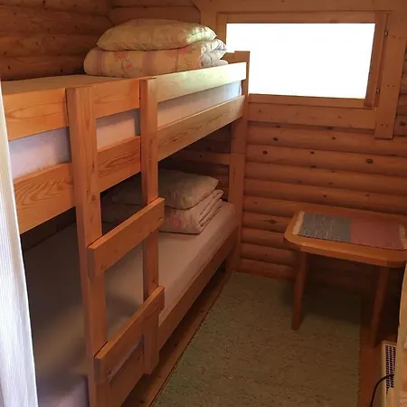 Huhtaniemen Moekkikylae