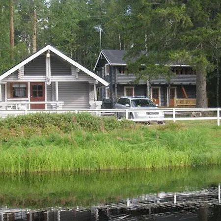 Huhtaniemen Moekkikylae Camping Veteli