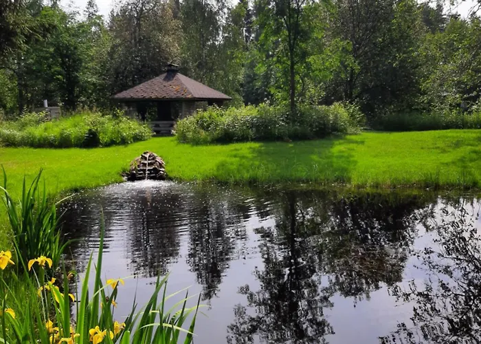 Huhtaniemen Moekkikylae Parque de Campismo