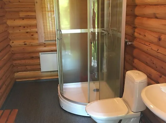 Huhtaniemen Moekkikylae 营地