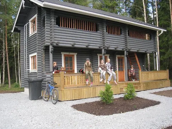 Camping Huhtaniemen Moekkikylae *