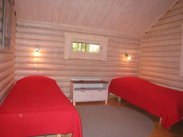 Huhtaniemen Moekkikylae