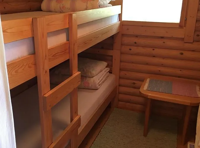 Huhtaniemen Moekkikylae